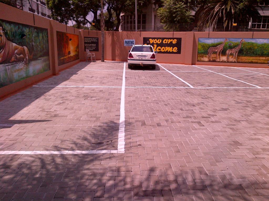 Chisam Guest Lodge Pty Ltd Johannesburg Esterno foto