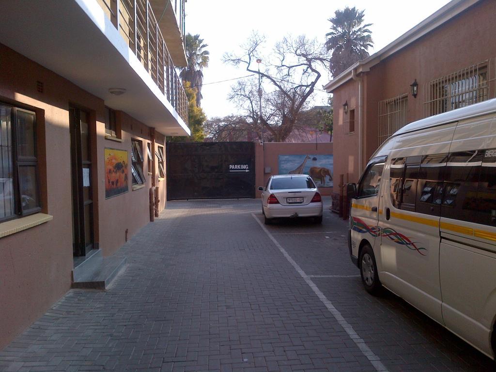 Chisam Guest Lodge Pty Ltd Johannesburg Esterno foto
